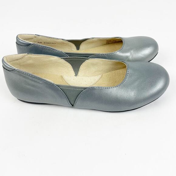 Softwalk Womens Norwich Ballet Flats 6.5 Narrow Silver Leather Round Toe NWOB - Picture 1 of 11